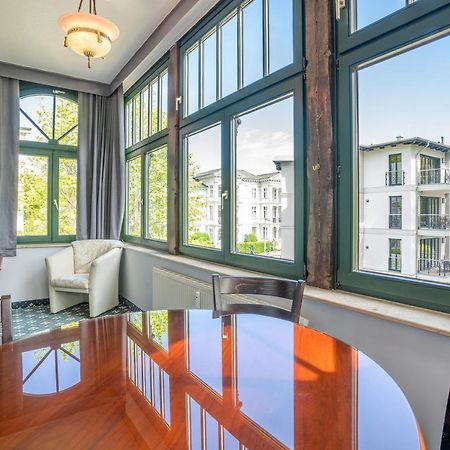 Seetelhotel Villa Waldesruh ゼーバート・ヘリングスドルフ エクステリア 写真