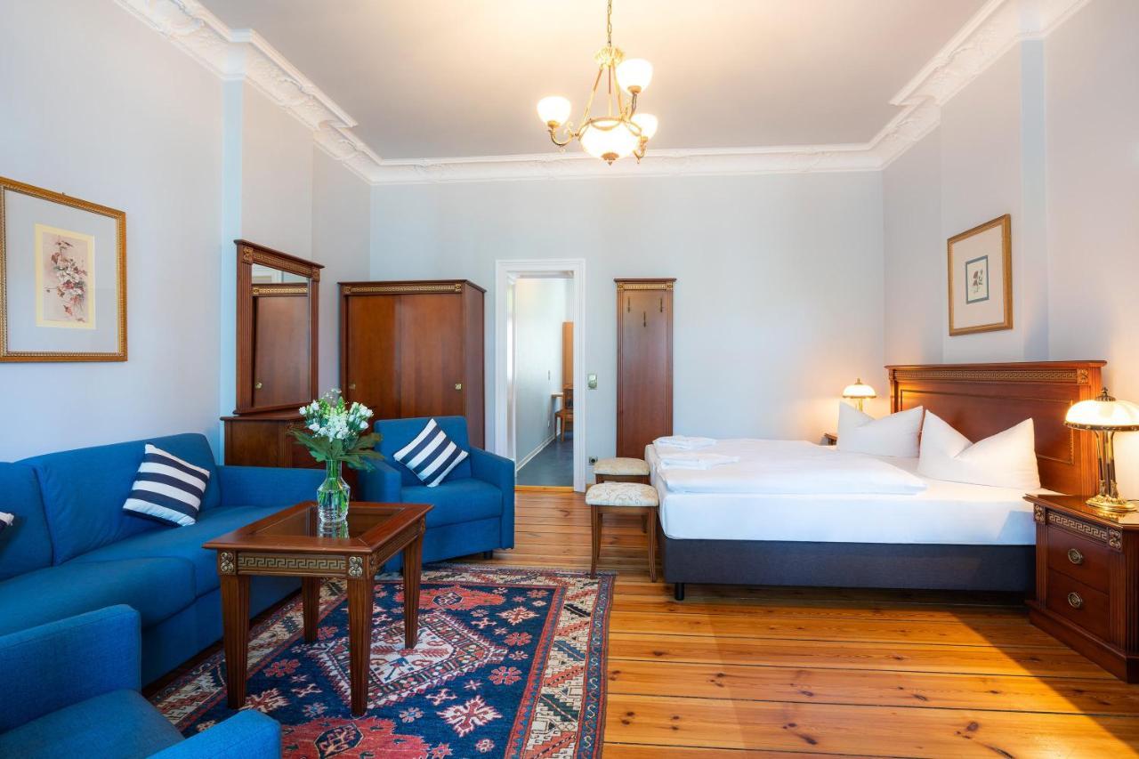 Seetelhotel Villa Waldesruh ゼーバート・ヘリングスドルフ エクステリア 写真