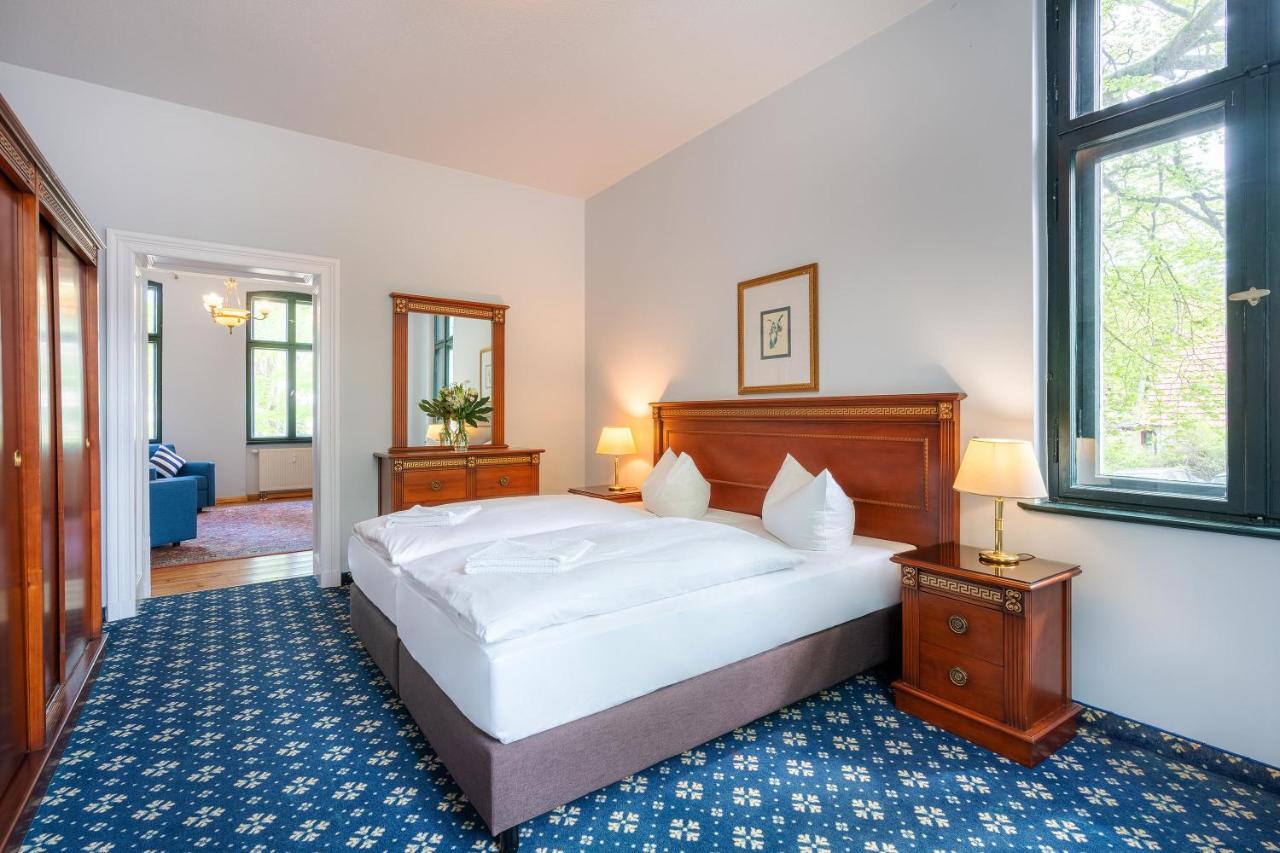Seetelhotel Villa Waldesruh ゼーバート・ヘリングスドルフ エクステリア 写真